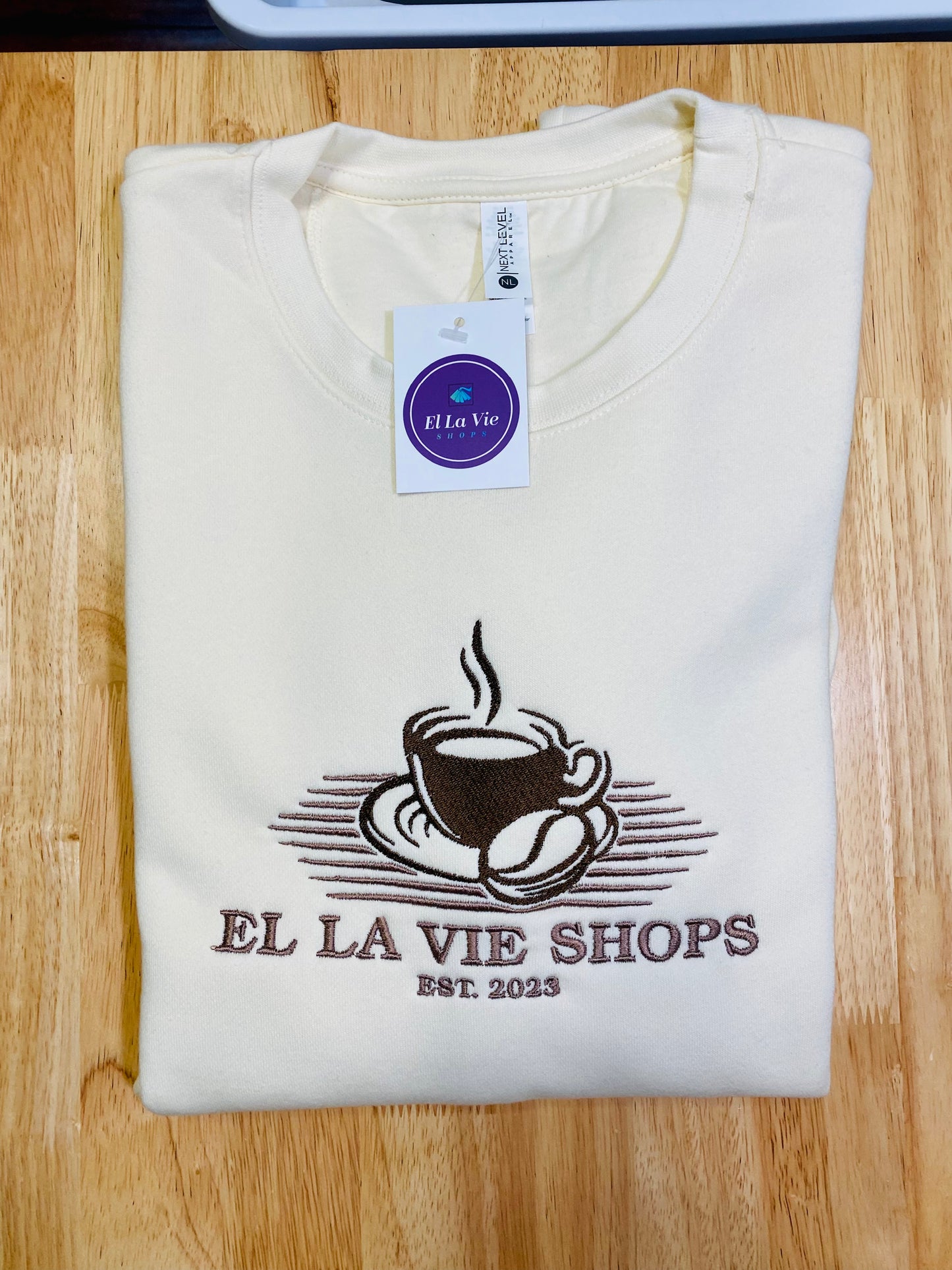 El La Vie Shops - Unisex Tee with Tear-Away Tag